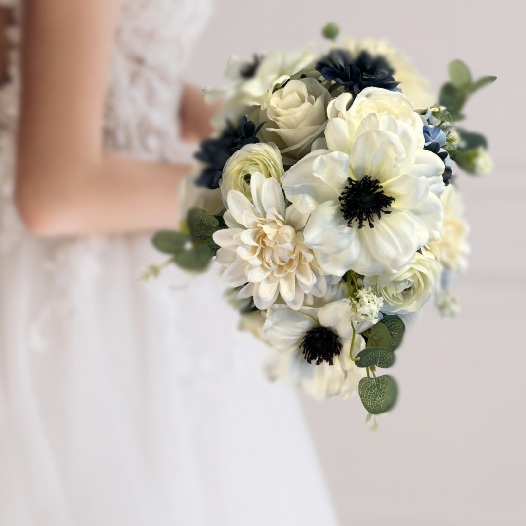 Bride’s and Bridesmaid Bouquets